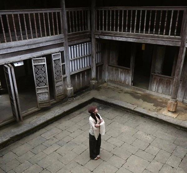 Khám phá dinh thự Vua Mèo 'góc sống ảo' cổ kính giữa cao nguyên đá Đồng Văn