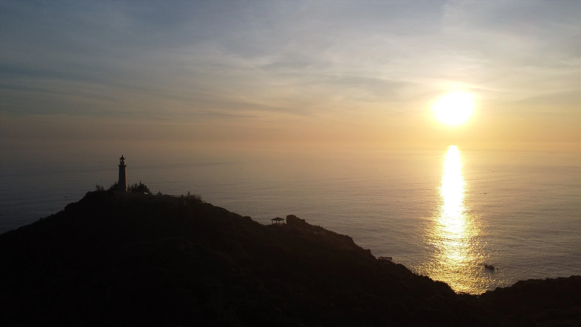 Tết Dương lịch rủ nhau lên Mũi Điện săn bình minh sớm đón chào năm mới