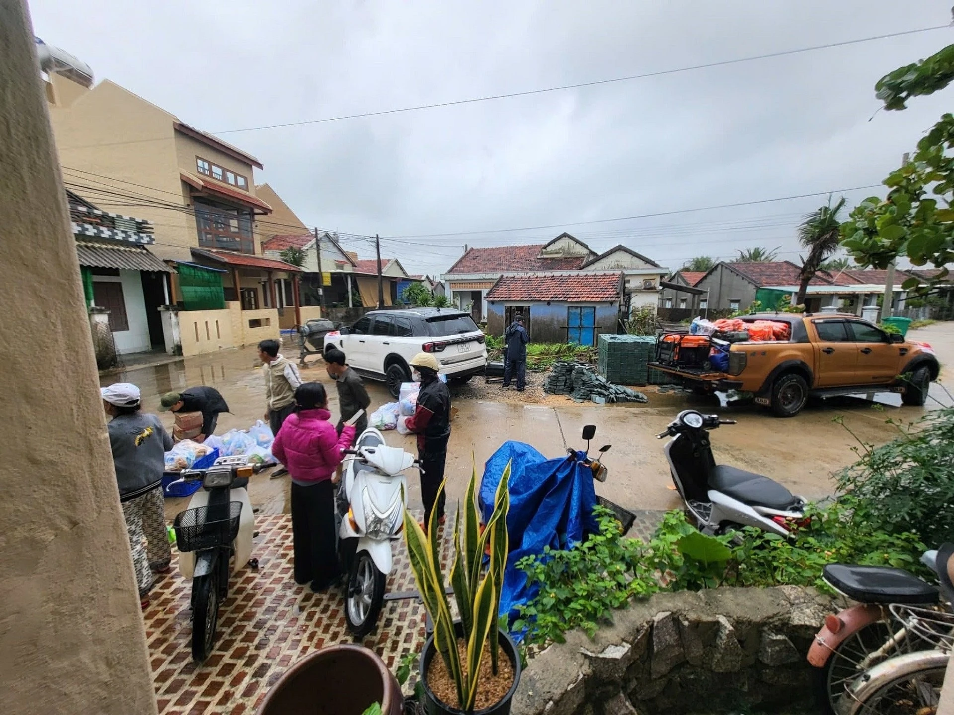 Làng du lịch Đắk Lắk đồng loạt đón khách miễn phí, trở thành điểm tựa mùa lũ