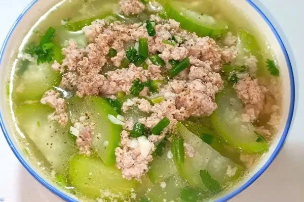 Bí đao tốt cho sức khoẻ nhưng có thể gây hại nếu ăn sai cách