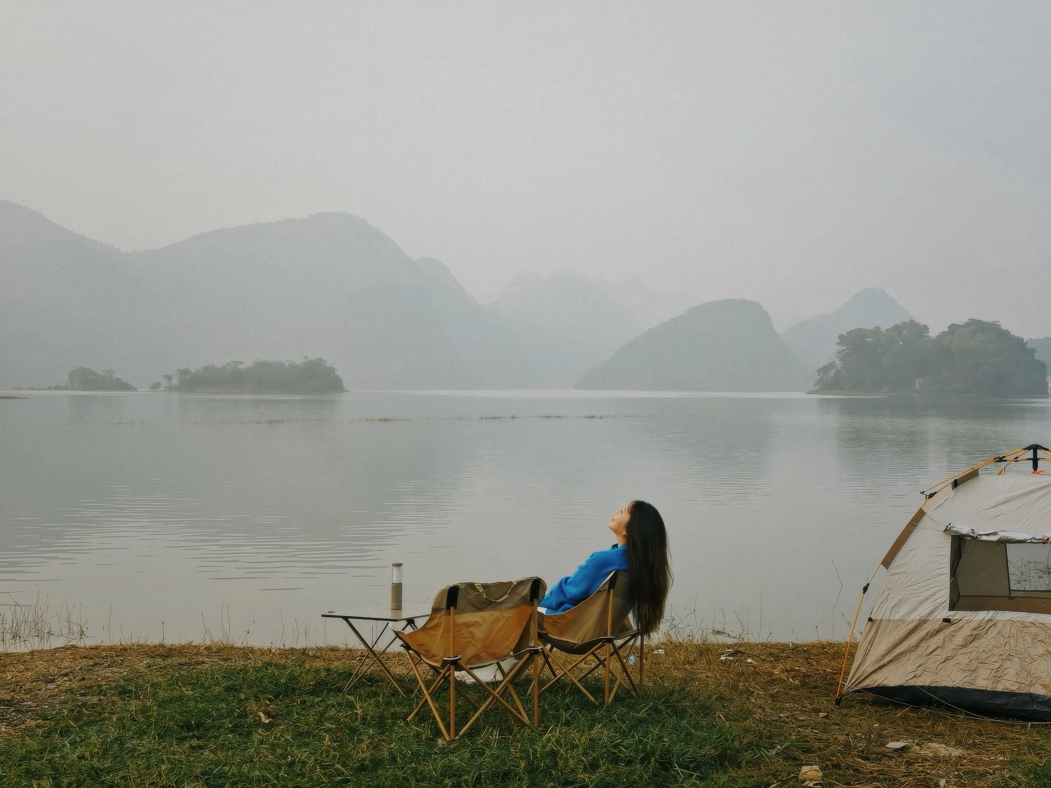 Hồ Tuy Lai điểm camping hoang sơ được ví như “Vịnh Hạ Long thu nhỏ