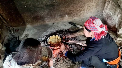Chả sắn Bản Liền món ăn dân dã thành đặc sản hút khách mùa du lịch
