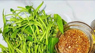 Mukbang gây sốt, mực ống tăng giá và khan hiếm hàng
