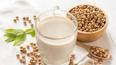 Thời điểm 'vàng' uống sữa đậu nành giúp thải độc gan