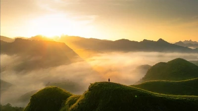 Đồi cỏ Ba Quáng cảnh đẹp như phim, "đốn tim" du khách mê khám phá