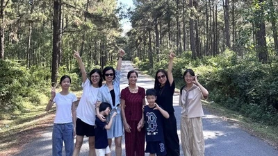 Gia đình vi vu Quảng Bình 4N3Đ với chi phí chỉ 6 triệu/người
