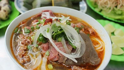 Tô bún bò Huế đậm đà được ghi danh di sản quốc gia