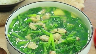 Rau bí nấu canh thế này, cả nhà ăn là mê ngay