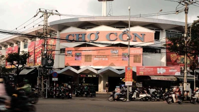 Foodtour chợ Cồn đặc sản nào khiến du khách “mê chữ ê kéo dài”?