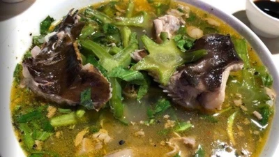 Canh xương rồng cá đuối – Vị thanh mát xứ gió Lào cát trắng