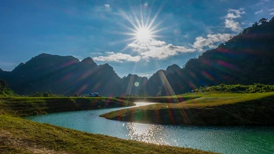 Cuối tuần về Hữu Lũng thư giãn, hái na và cắm trại giữa núi rừng xanh mát