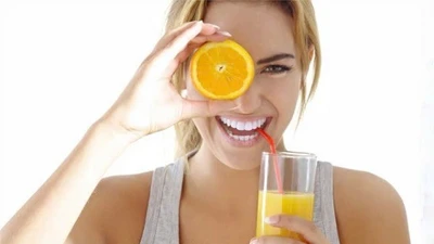 Người cận thị nên ăn gì để giữ mắt khỏe, chậm tăng độ?