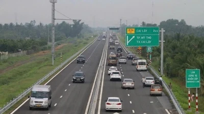 Thúc tiến độ dự án cao tốc TP HCM - Trung Lương - Mỹ Thuận