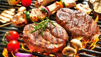 Vì sao ăn nhiều thịt đỏ dễ gây tăng đường huyết, tiểu đường?