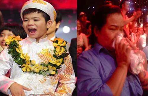 Giây phút Quang Anh cười tươi, mẹ bưng mặt khóc