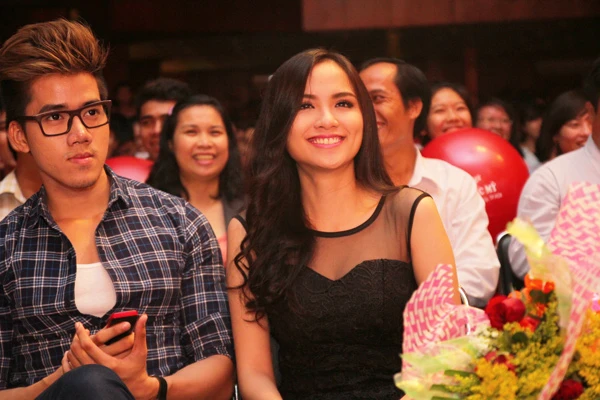 Diễm Hương tái xuất tươi tắn sau scandal