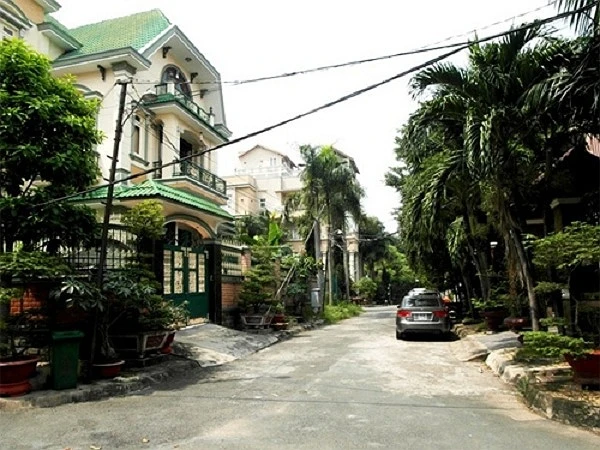 Cận cảnh biệt thự triệu đô của Phước Sang