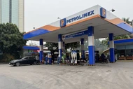 Cây xăng Hà Nội 12/3 bất ngờ vắng khách sau khi giá xăng giảm