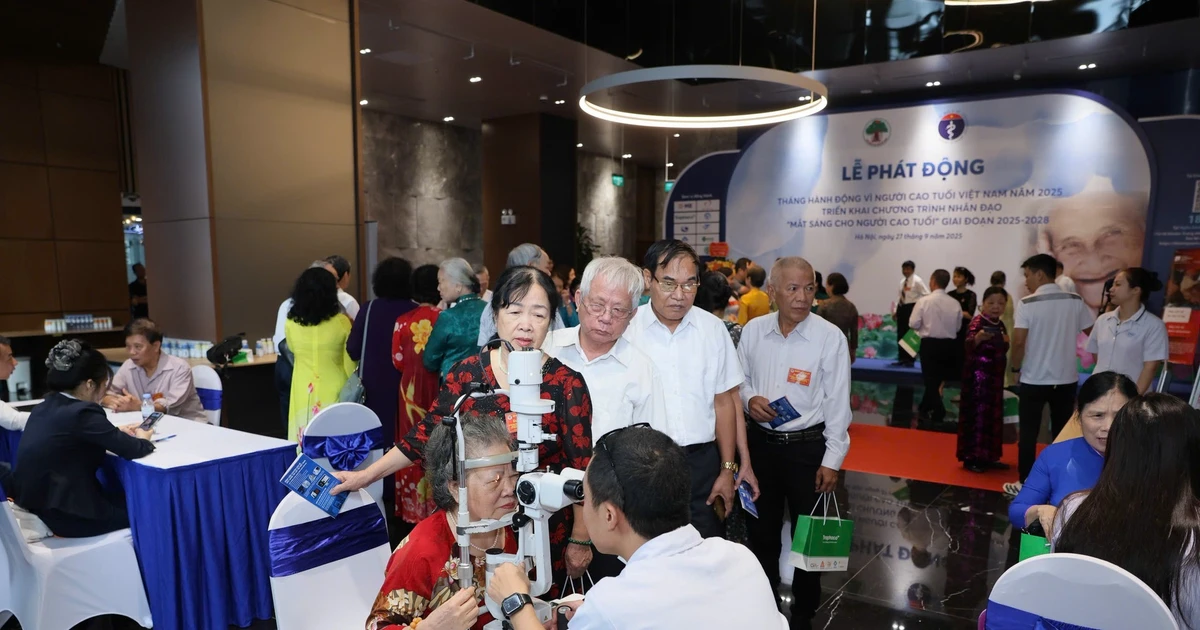 Mắt sáng cho người cao tuổi