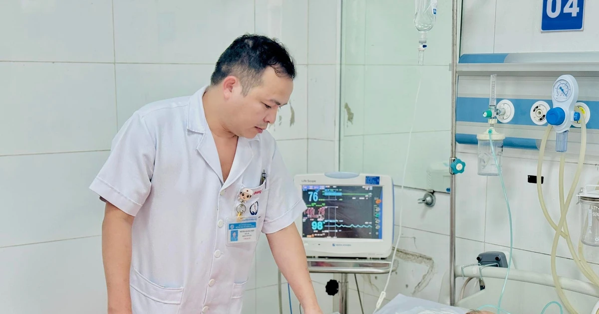 Hôn mê do viêm não vì nhiễm virus herpes tiến triển tử vong nhanh