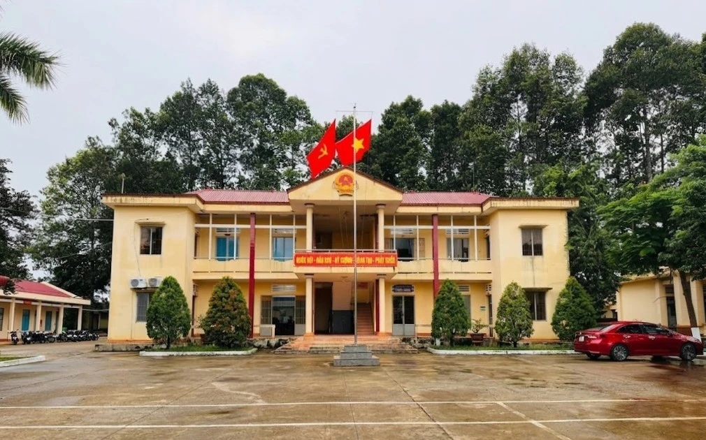 Gói thầu hơn 2,7 tỷ tại xã Lộc Tấn: Hai lần gia hạn, một liên danh trúng thầu