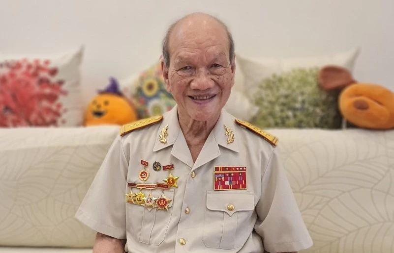 View - Đại tá Nguyễn Hữu Tài, vẹn nguyên ký ức ngày về Hà Nội | Báo Tri thức và Cuộc sống - TIN TỨC PHỔ BIẾN KIẾN THỨC 24H