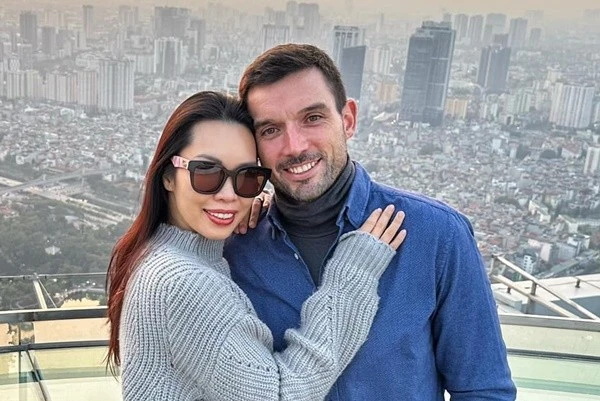 View - Siêu mẫu Hà Anh luôn hoàn hảo trong mắt chồng | Báo Tri thức và Cuộc sống - TIN TỨC PHỔ BIẾN KIẾN THỨC 24H