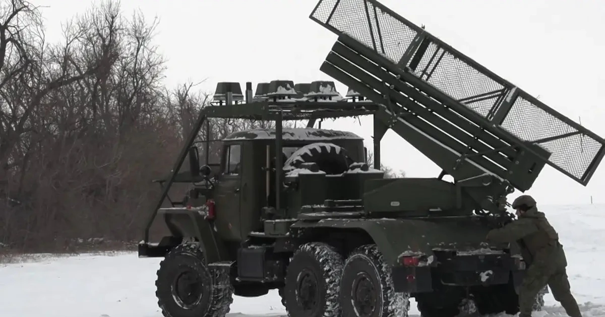 View - Chiến trường Ukraine: Donetsk nóng trở lại, Bắc-Kharkov tạm thời đóng băng | Báo Tri thức và Cuộc sống - TIN TỨC PHỔ BIẾN KIẾN THỨC 24H