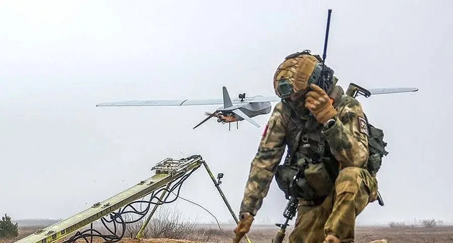 View - Elon Musk ngắt kết nối Starlink, Nga mất đi trợ thủ đặc biệt ở chiến tuyến | Báo Tri thức và Cuộc sống - TIN TỨC PHỔ BIẾN KIẾN THỨC 24H