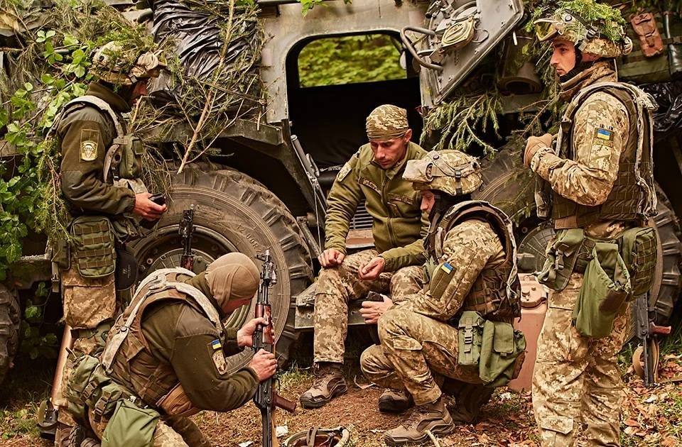 View - Giao tranh đường phố ác liệt ở Pokrovsk, đơn vị Azov làm nhiệm vụ đốc chiến | Báo Tri thức và Cuộc sống - TIN TỨC PHỔ BIẾN KIẾN THỨC 24H