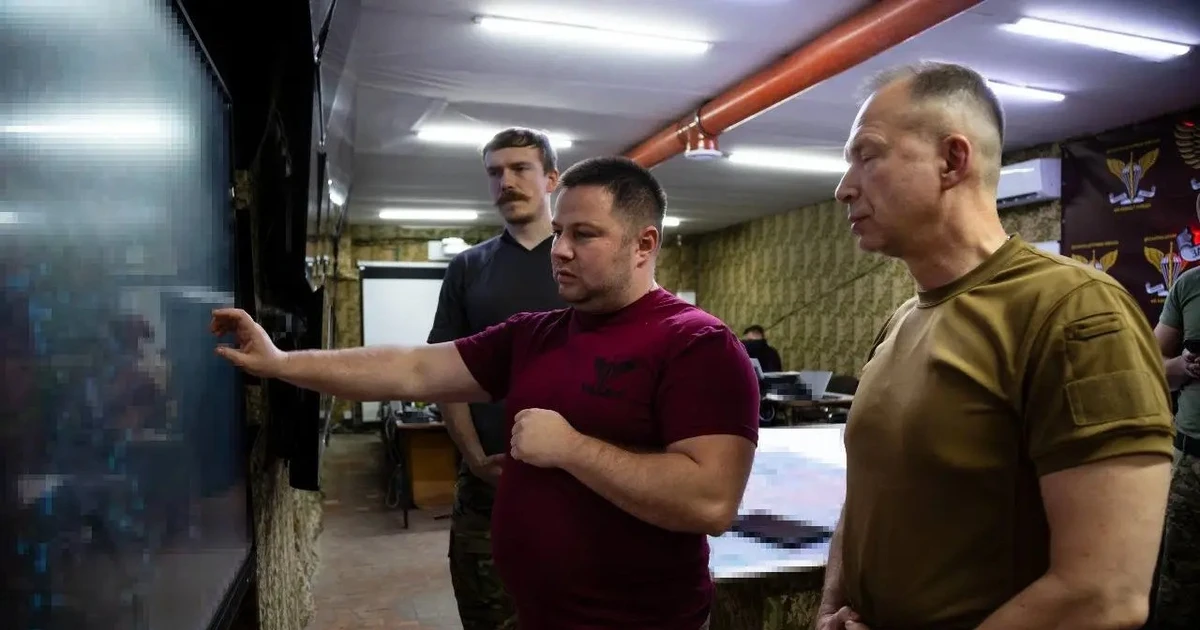 Tư lệnh Ukraine đến Pokrovsk, Nga đột kích thành phố theo cách không ai ngờ