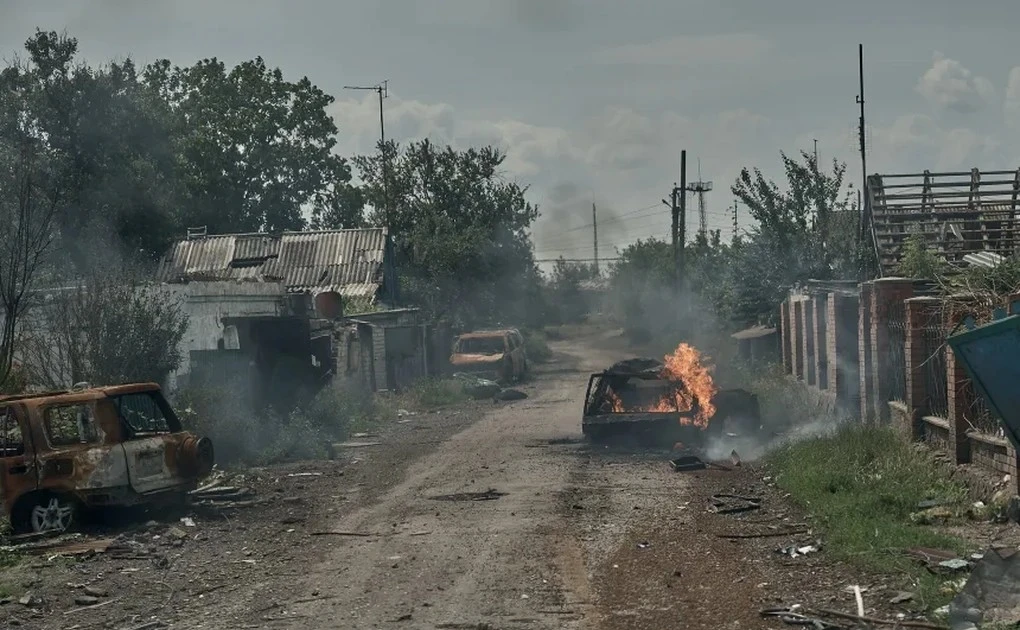 View - Nga tạo ra “vòng tròn tử thần” cách thành phố Pokrovsk tới 30 km | Báo Tri thức và Cuộc sống - TIN TỨC PHỔ BIẾN KIẾN THỨC 24H