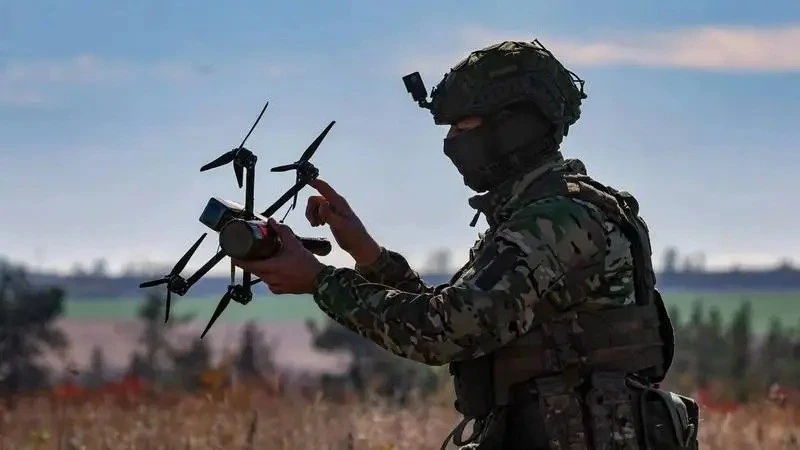 View - Lưới chống UAV vô dụng, Nga kiểm soát tuyến đường cuối cùng tới Pokrovsk | Báo Tri thức và Cuộc sống - TIN TỨC PHỔ BIẾN KIẾN THỨC 24H