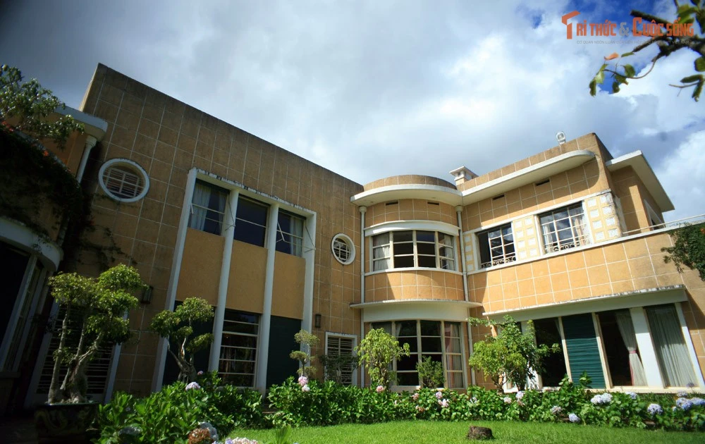 Gallery - Điều kỳ thú về dinh thự mùa hè cực xa hoa của vua Bảo Đại | Báo Tri thức và Cuộc sống - TIN TỨC PHỔ BIẾN KIẾN THỨC 24H