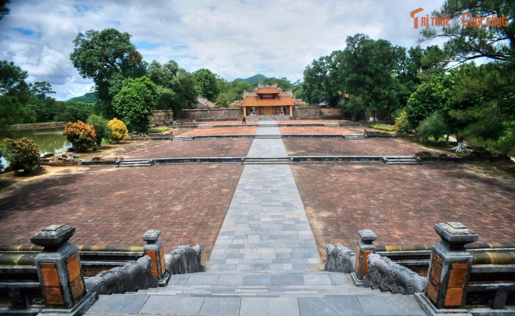 View - Giải mã lăng mộ chuẩn phong thủy của các vua nhà Nguyễn | Báo Tri thức và Cuộc sống - TIN TỨC PHỔ BIẾN KIẾN THỨC 24H