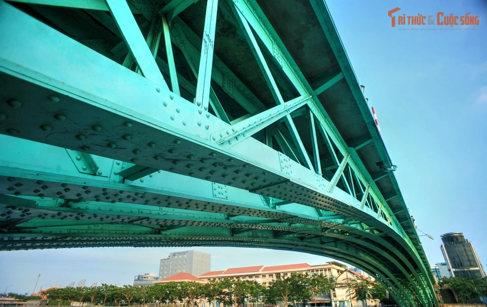View - Điều lý thú về cây cầu nổi tiếng nhất TP HCM | Báo Tri thức và Cuộc sống - TIN TỨC PHỔ BIẾN KIẾN THỨC 24H