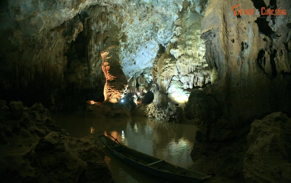 View - Kỳ thú hang động xuyên thủy đẹp bậc nhất thế giới của Việt Nam | Báo Tri thức và Cuộc sống - TIN TỨC PHỔ BIẾN KIẾN THỨC 24H