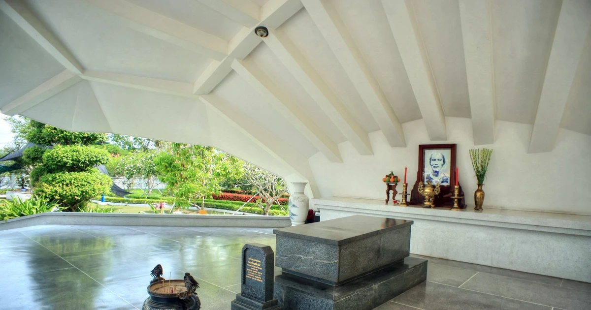 Di tích lịch sử Mộ cụ Phó bảng Nguyễn Sinh Sắc