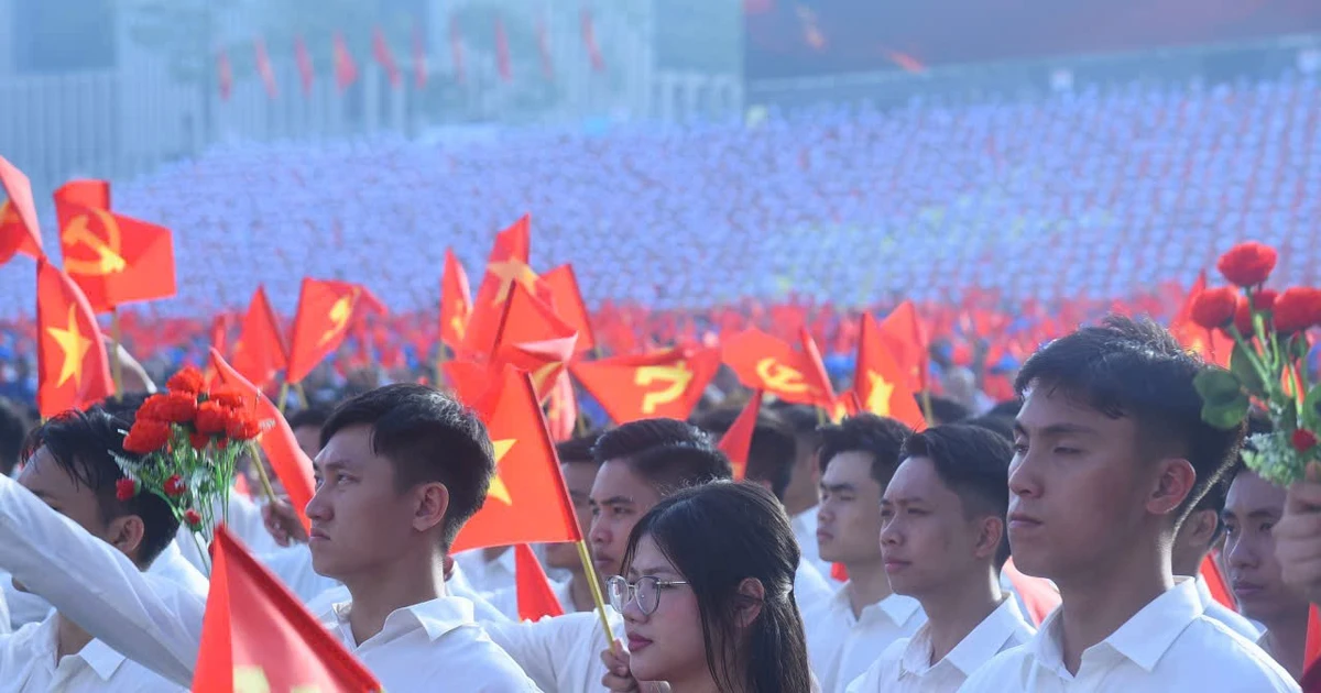 View - Cảm xúc đặc biệt "80 năm có một lần" ở Quảng trường Ba Đình | Báo Tri thức và Cuộc sống - TIN TỨC PHỔ BIẾN KIẾN THỨC 24H