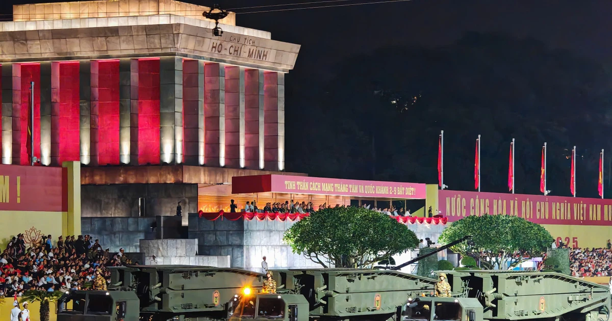 View - Đã mắt với dàn khí tài hiện đại xuất hiện tại Quảng trường Ba Đình | Báo Tri thức và Cuộc sống - TIN TỨC PHỔ BIẾN KIẾN THỨC 24H