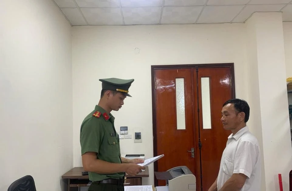 Khởi tố 2 đối tượng dùng dao chém người ở Hà Tĩnh