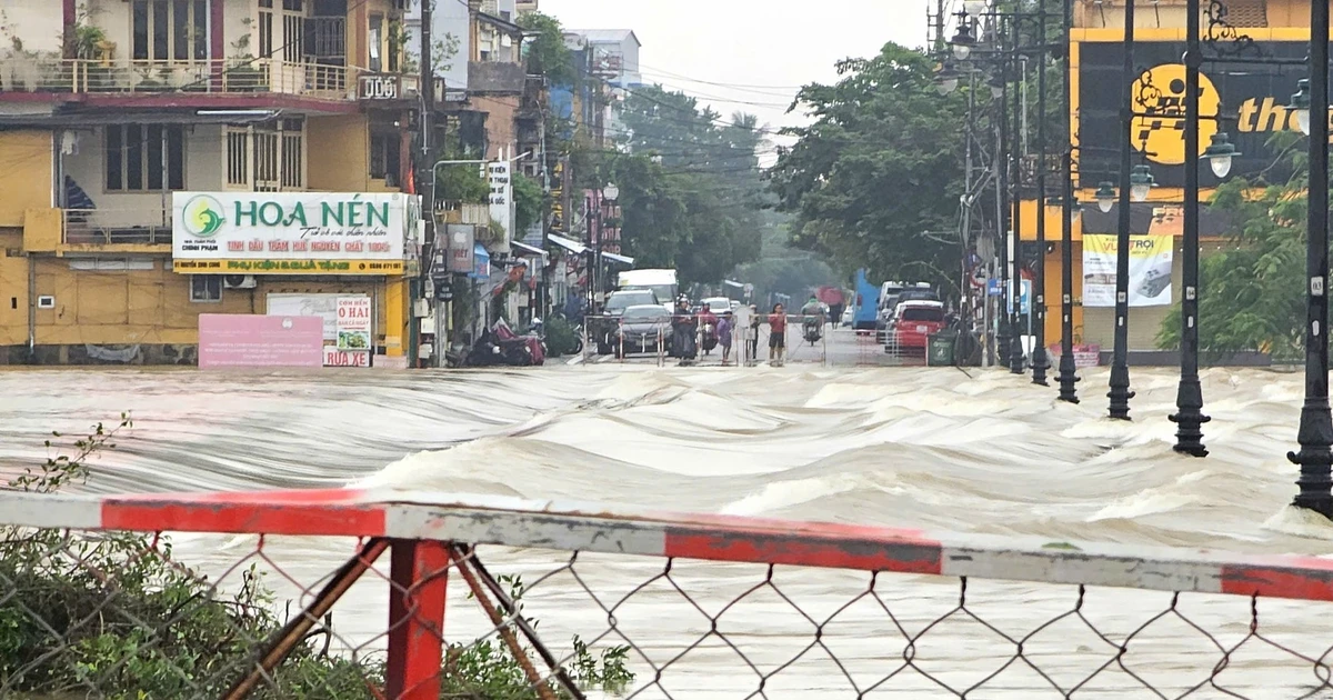 View - Ngập lụt cục bộ, TP Huế sơ tán hàng trăm hộ dân | Báo Tri thức và Cuộc sống - TIN TỨC PHỔ BIẾN KIẾN THỨC 24H