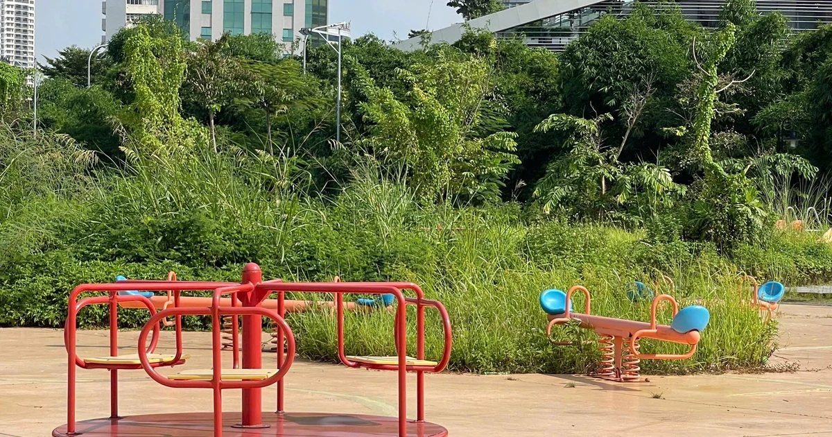 View - Nhếch nhác công viên hồ điều hòa 744 tỷ ở Hà Nội | Báo Tri thức và Cuộc sống - TIN TỨC PHỔ BIẾN KIẾN THỨC 24H