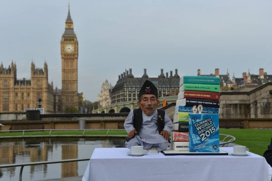 View - Cuộc đời đặc biệt của người thấp nhất thế giới | Báo Tri thức và Cuộc sống - TIN TỨC PHỔ BIẾN KIẾN THỨC 24H