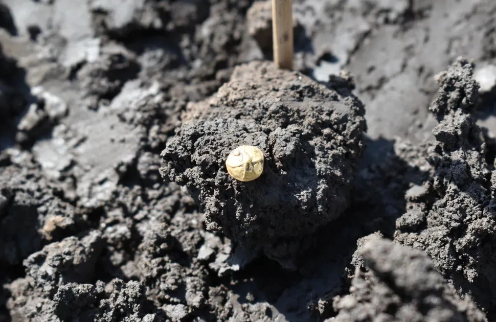 View - Phát hiện kho báu chứa đầy vàng bạc trong khu định cư cổ | Báo Tri thức và Cuộc sống - TIN TỨC PHỔ BIẾN KIẾN THỨC 24H