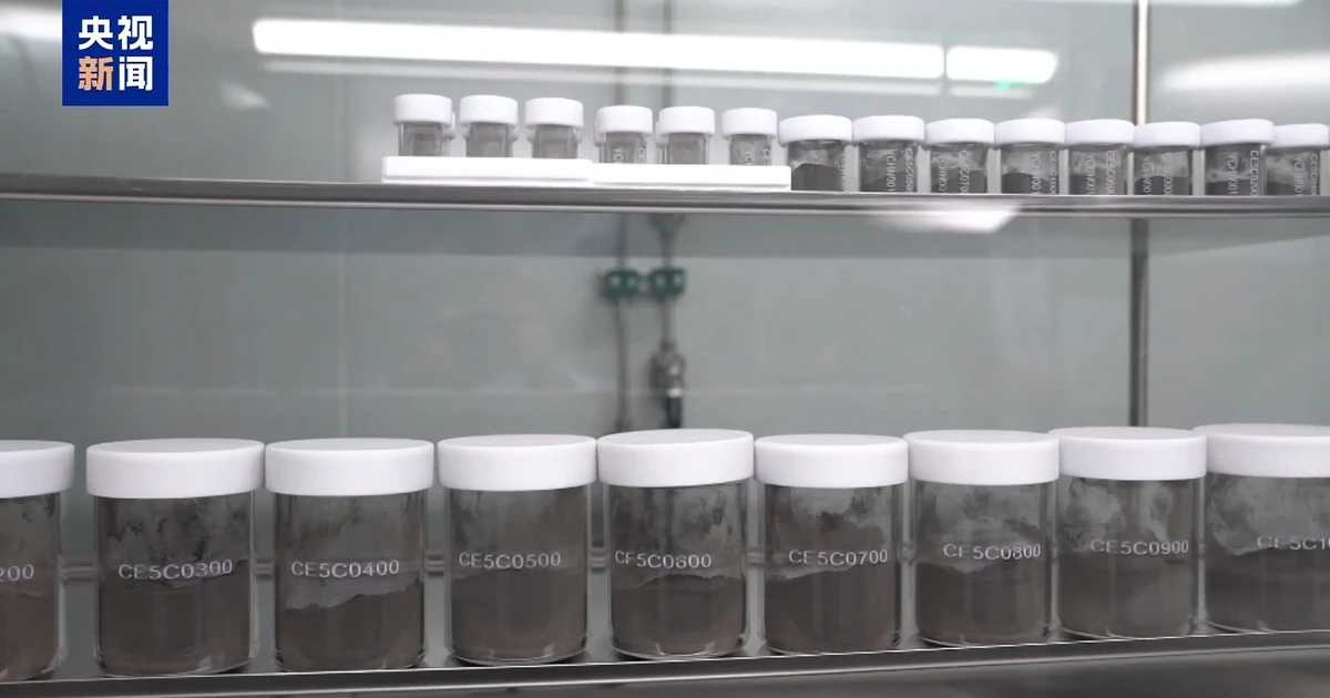 View - Mẫu vật đất Mặt Trăng hé lộ bí mật hàng tỷ năm tuổi | Báo Tri thức và Cuộc sống - TIN TỨC PHỔ BIẾN KIẾN THỨC 24H