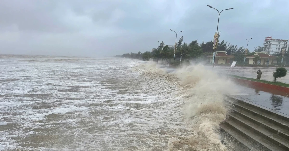 View - Cập nhật hình ảnh bão số 5 quét trên đất liền Nghệ An | Báo Tri thức và Cuộc sống - TIN TỨC PHỔ BIẾN KIẾN THỨC 24H