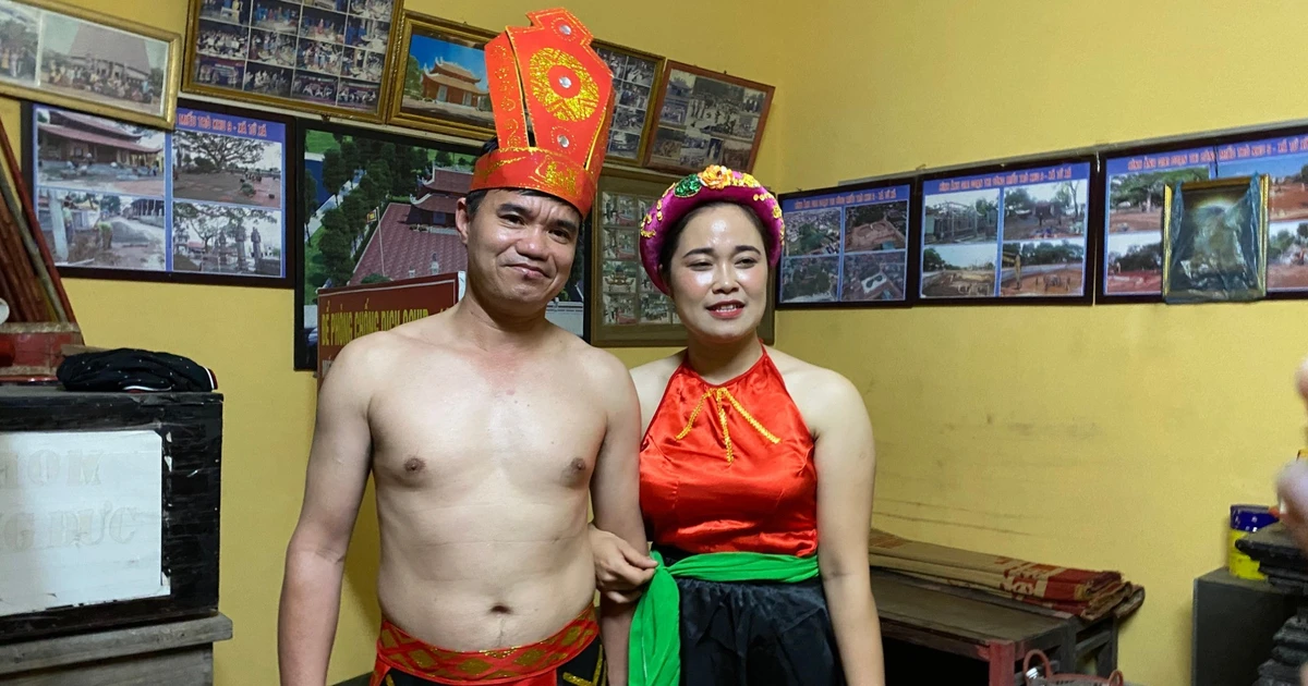 View - Đôi vợ chồng 11 năm được tín nhiệm thực hiện nghi thức Lễ Mật Trò Trám | Báo Tri thức và Cuộc sống - TIN TỨC PHỔ BIẾN KIẾN THỨC 24H