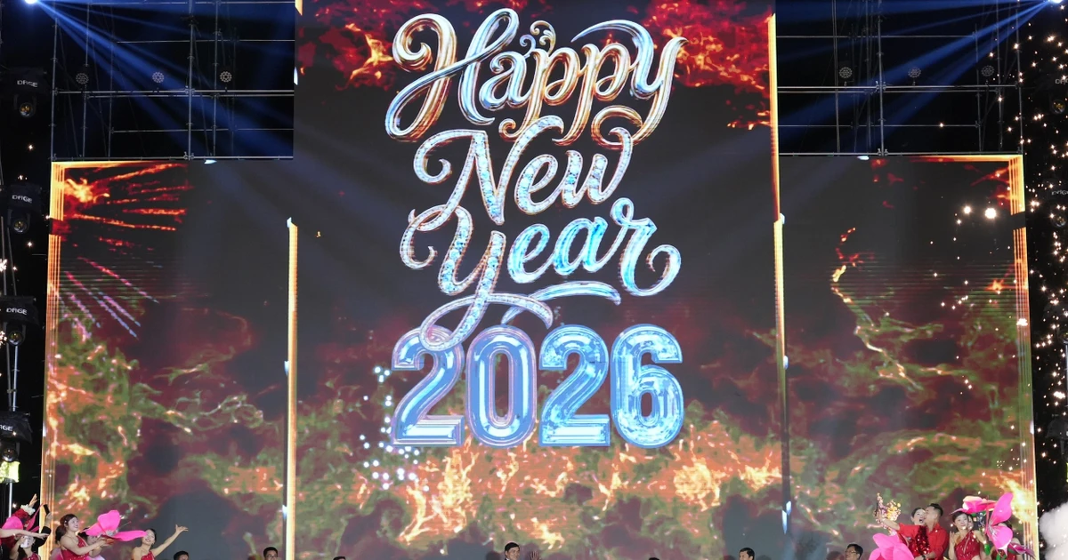 View - ‘Hào khí Sông Lam’ thắp sáng đêm giao thừa Nghệ An 2026 | Báo Tri thức và Cuộc sống - TIN TỨC PHỔ BIẾN KIẾN THỨC 24H