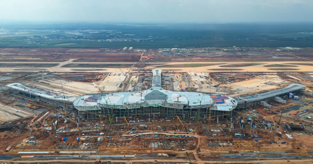 View - Cận cảnh đại công trường sân bay Long Thành làm việc xuyên đêm để kịp tiến độ | Báo Tri thức và Cuộc sống - TIN TỨC PHỔ BIẾN KIẾN THỨC 24H